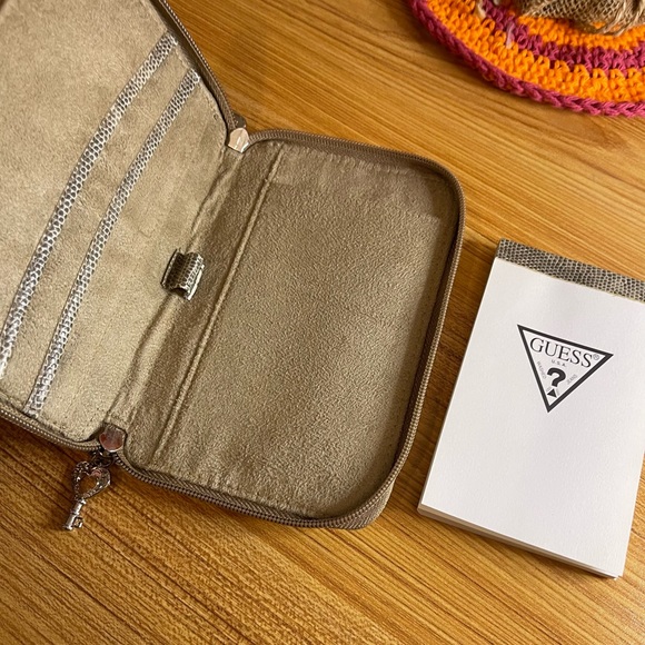 Guess wallet with Guess notepad - Picture 7 of 14
